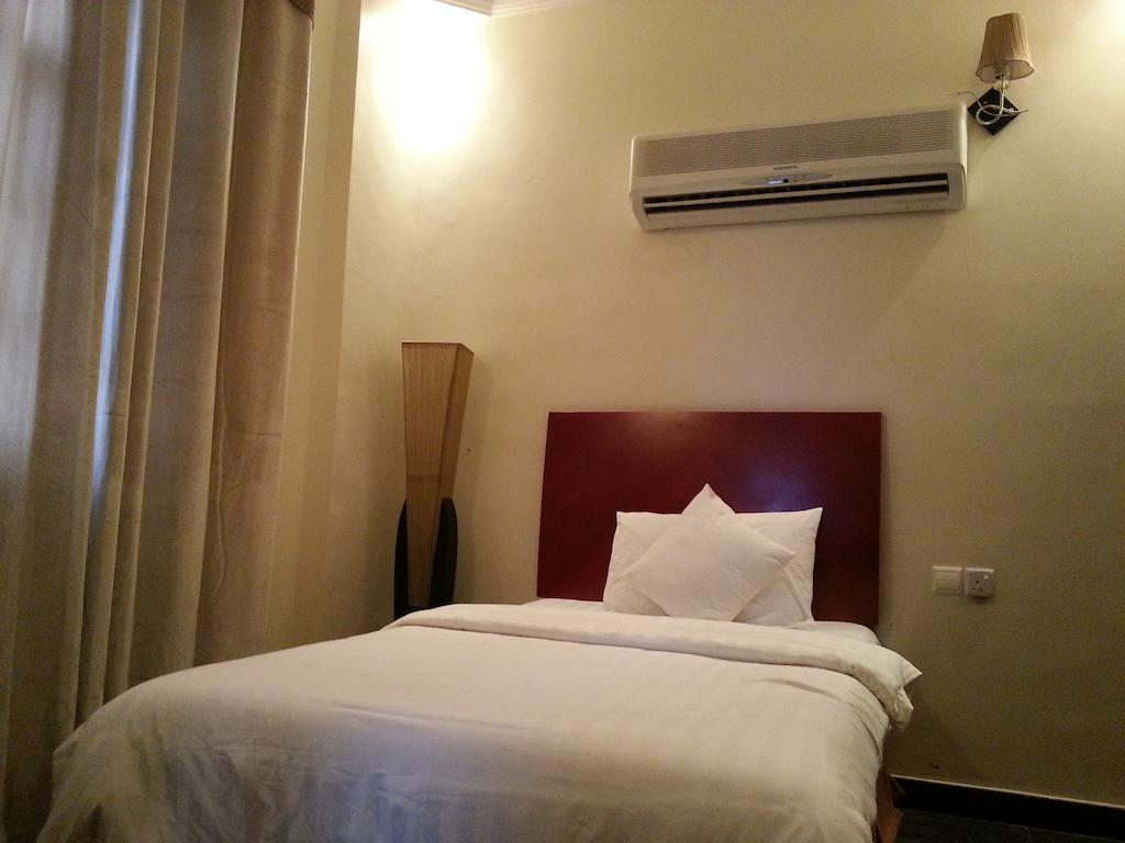 Rimal Suites Apartments Salalah Quarto foto